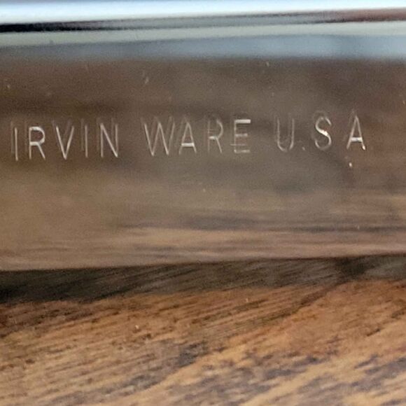 Vintage Irvin Ware Metal Napkin Holder - Picture 4 of 4